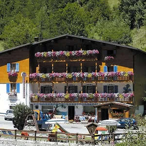 https://albergo-genzianella-rocca-pietore.hotelinveneto.com